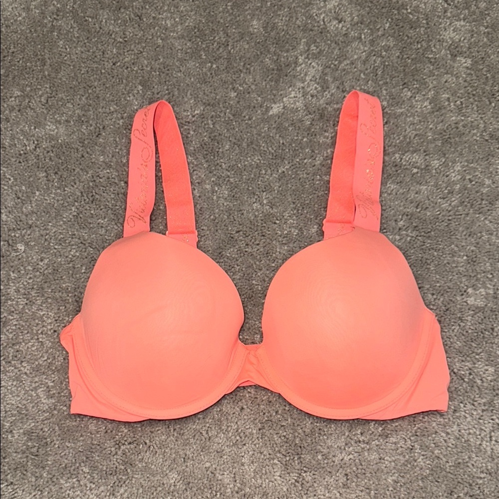 Victoria's Secret Coral t-shirt push-up Bra 36C